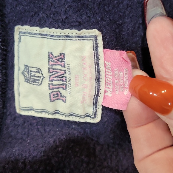 Victoria's Secret PINK Sweater - Picture 7 of 13